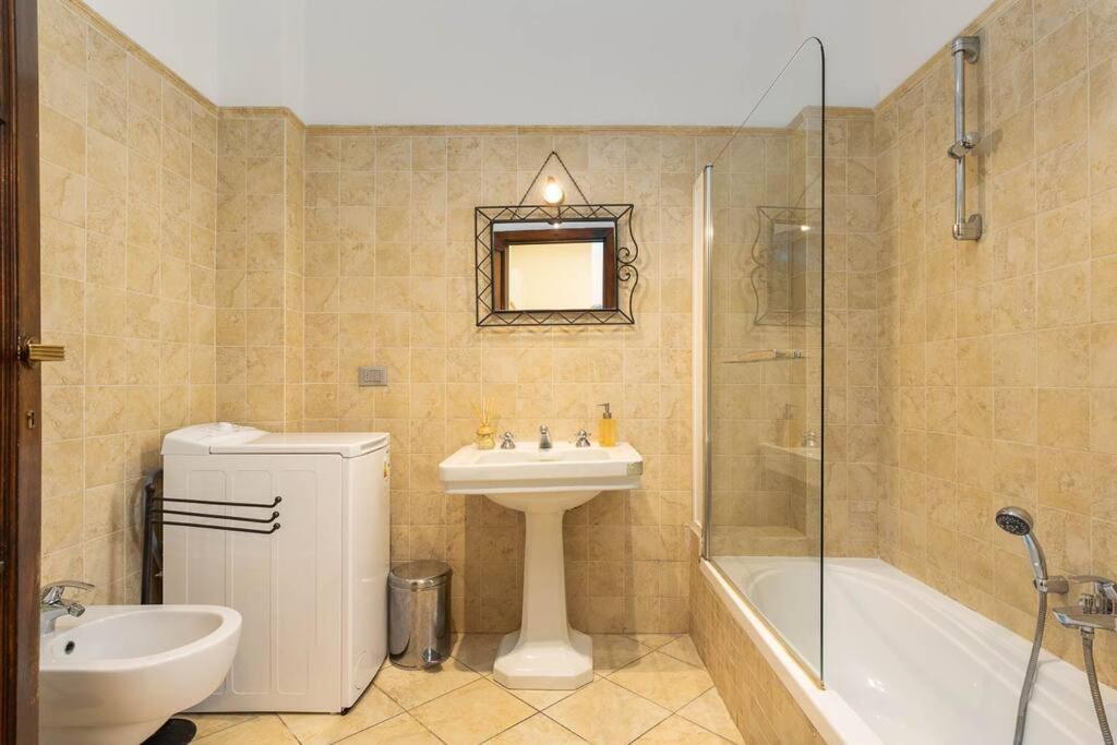 DuomoElegant Apartment In The Center Of Florence Exterior photo